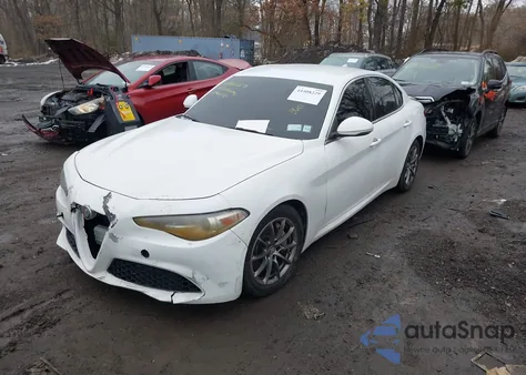 2018 Alfa Romeo Giulia Rwd z USA, uszkodzony, nr VIN ZARFAEBN5J7590028
